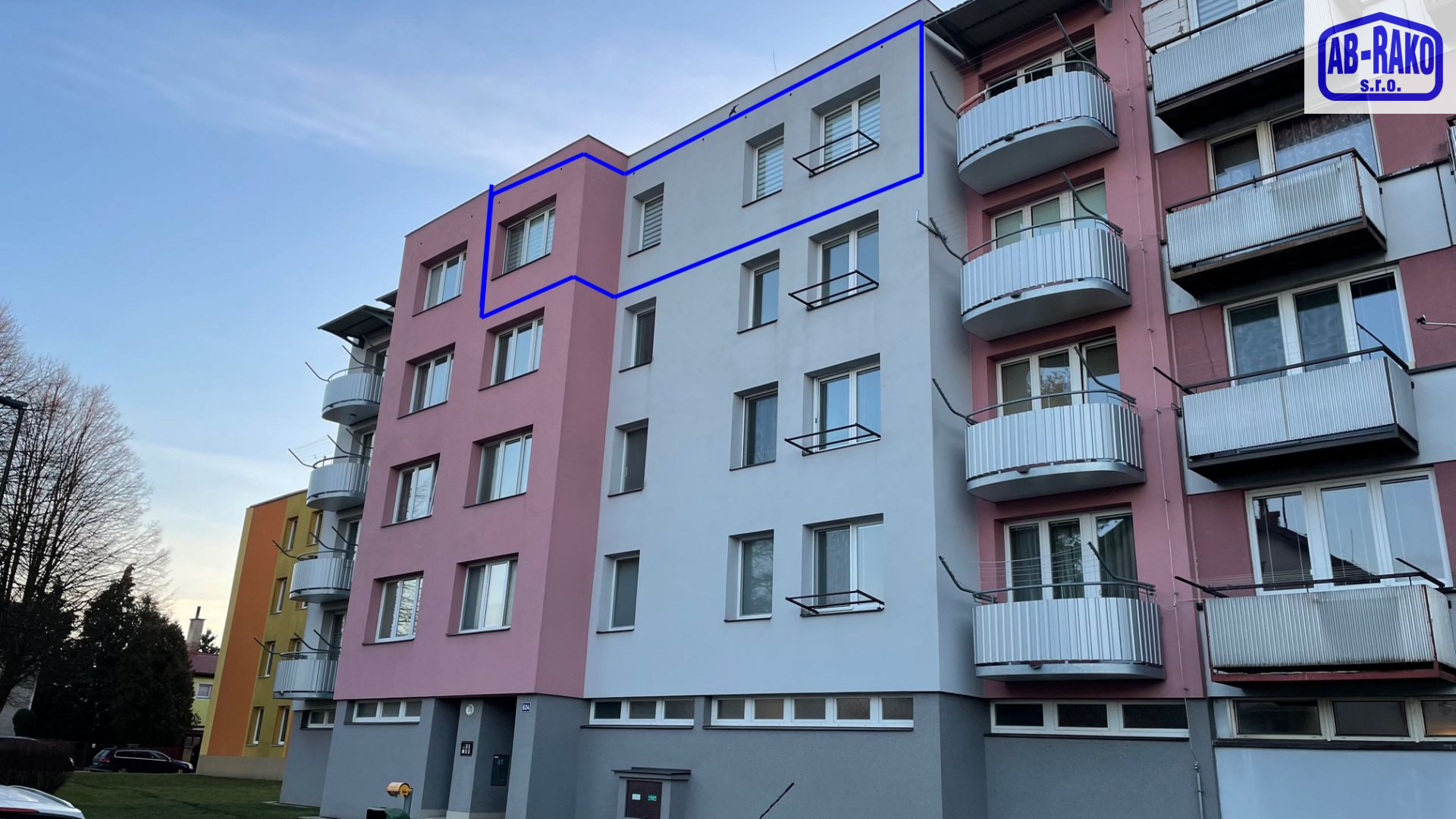 Světlý byt 3+1 na klidném sídlišti N. Bystřice - obrázek č.2