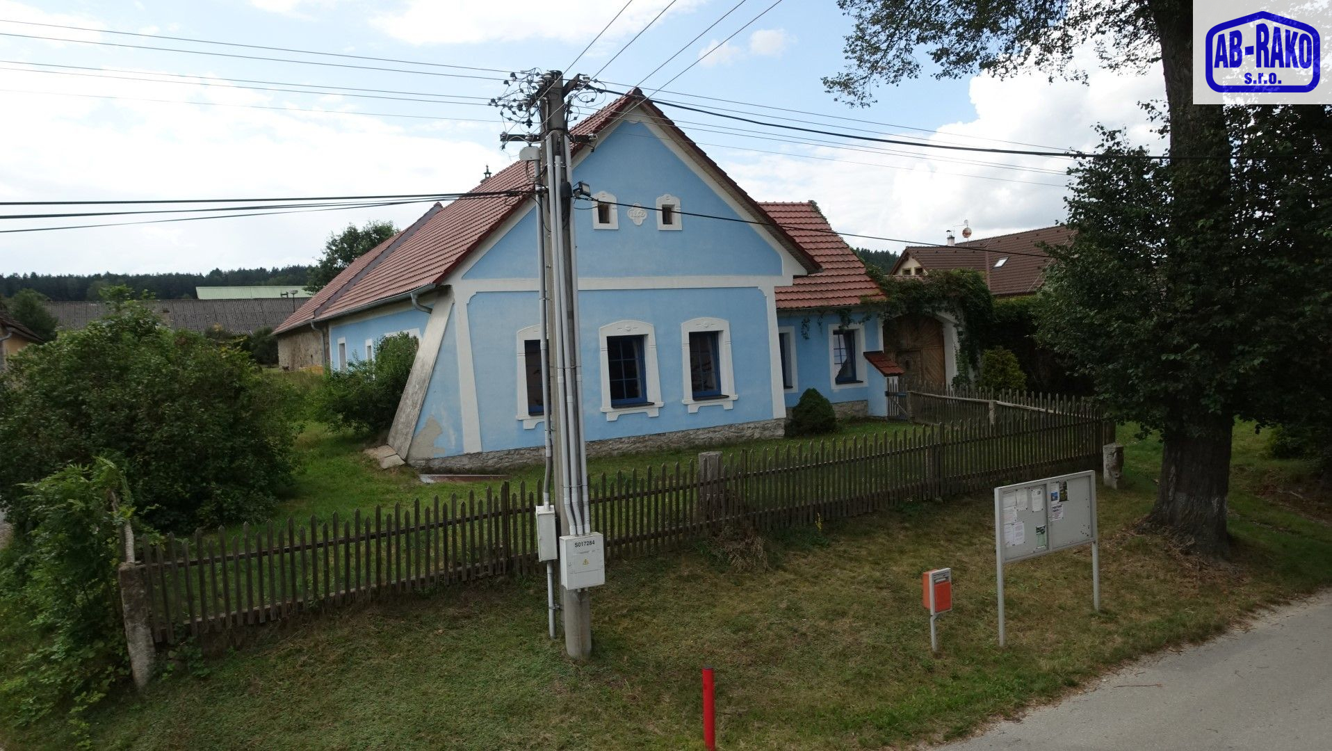 NEJSEM PRO KAŽDÉHO - hledám POKRAČOVATELE. SEDLO - titulní obrázek